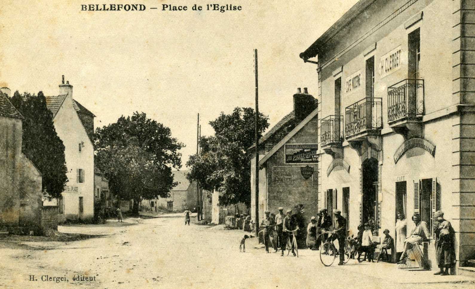 Bellefond place de l'église