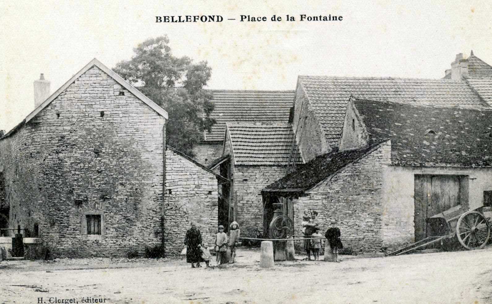 Bellefond place de la fontaine